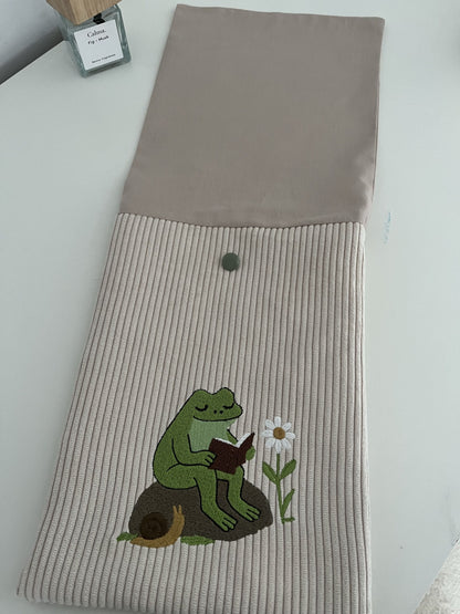 Pochette pression brodée Grenouille